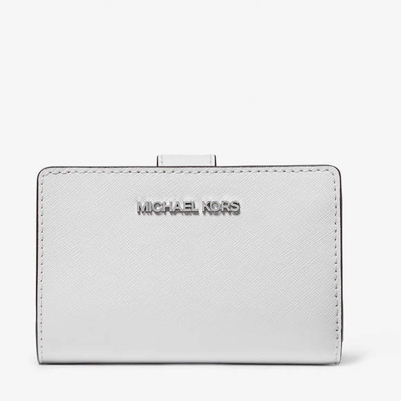 Michael Kors Medium Saffiano Leather Bifold Wallet
Optic White
NWT - Picture 2 of 16